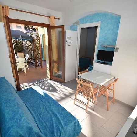 Appartamenti Sabbia - Zona Mare Con Terrazze, Clima, E Posti Auto 坎普码港 外观 照片